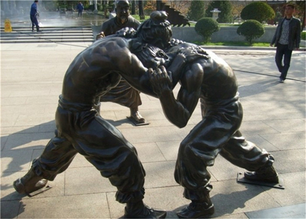 腳力爭(zhēng)雄銅像.jpg
