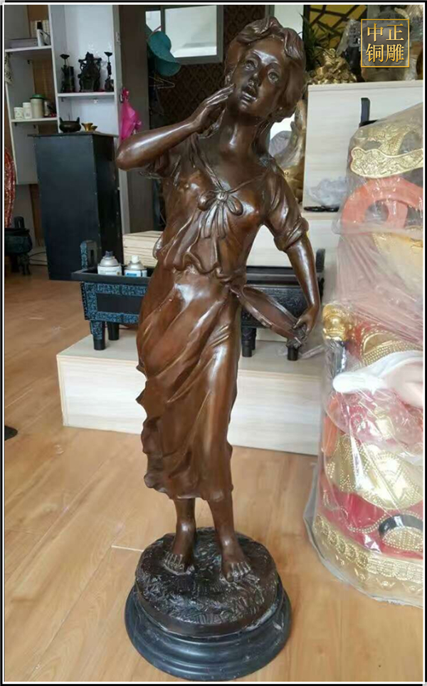 西方小女孩人物銅雕塑.jpg