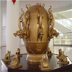 地動(dòng)儀雕塑